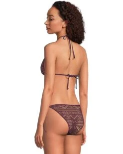 BECCA Color Play Crochet Cheryl Triangle Top | Swimwear -Bed Stuson Shop 71H74oB1JL. AC SR736920